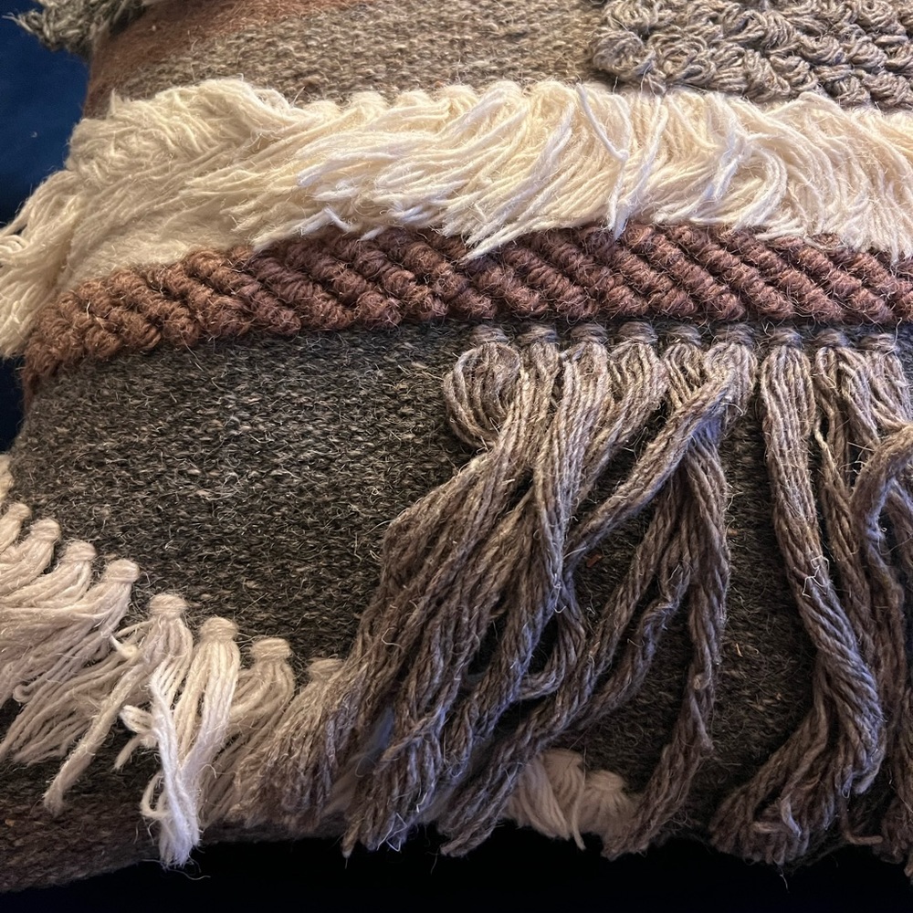 Safavieh Freja Throw Pillow Case - Picture 5 of 5